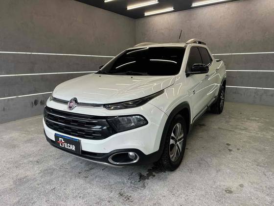 FIAT TORO 2.0 16V TURBO DIESEL VOLCANO 4WD AT9